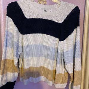 Hollister sweater
